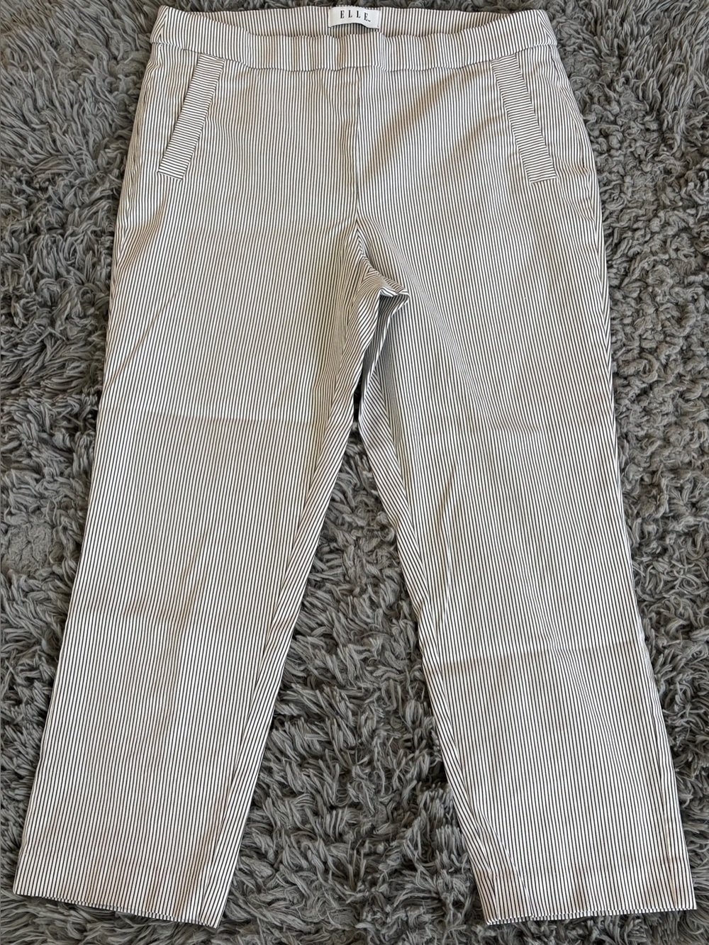 Elle Pants Gray and White Pinstripe Cropped Trousers Pull On Stretch SZ: L - Picture 3 of 10